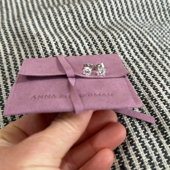 Anna zuckerman studs // new // unworn - Picture 3 of 4